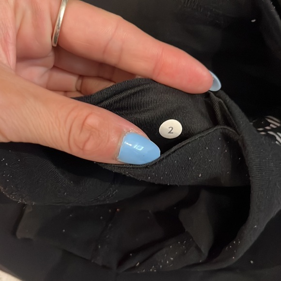 Black Lululemon pants - Picture 2 of 2